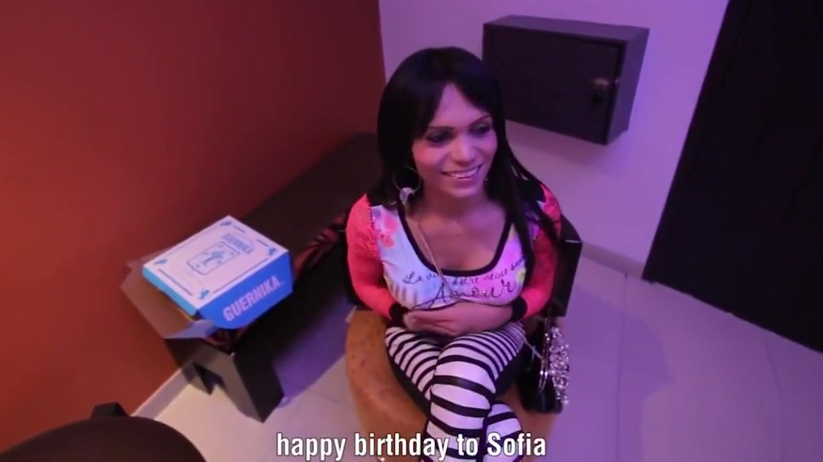 Latina tranny jerking her dick before scene
