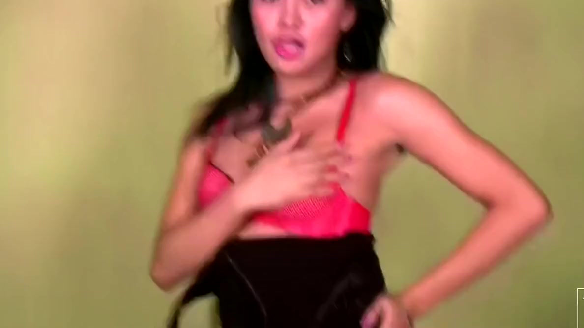 Passionate asian tranny is swinging and tugging big shecock