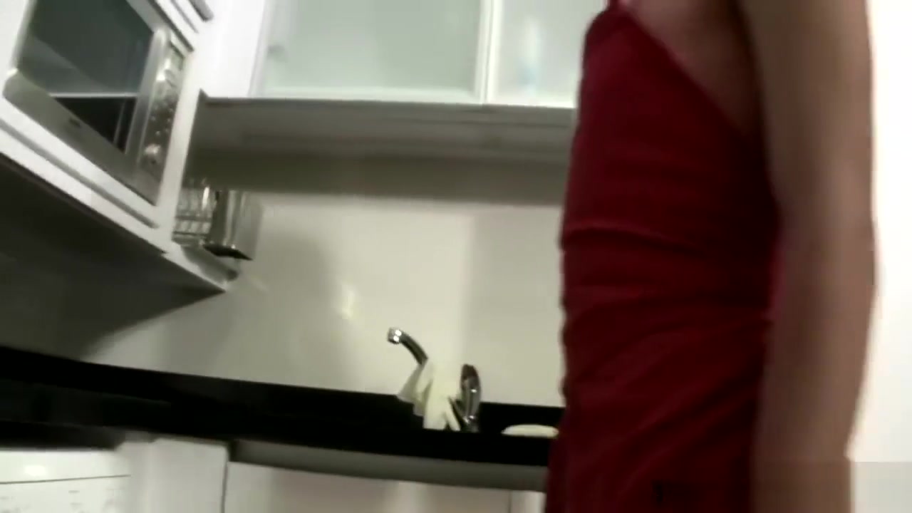 Erotic shemale gets her ass wet and messy in the kitchen