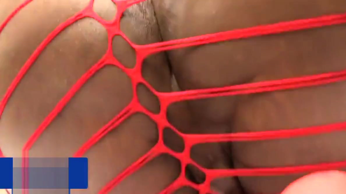 Bigass nubian shemale strokes her black cock