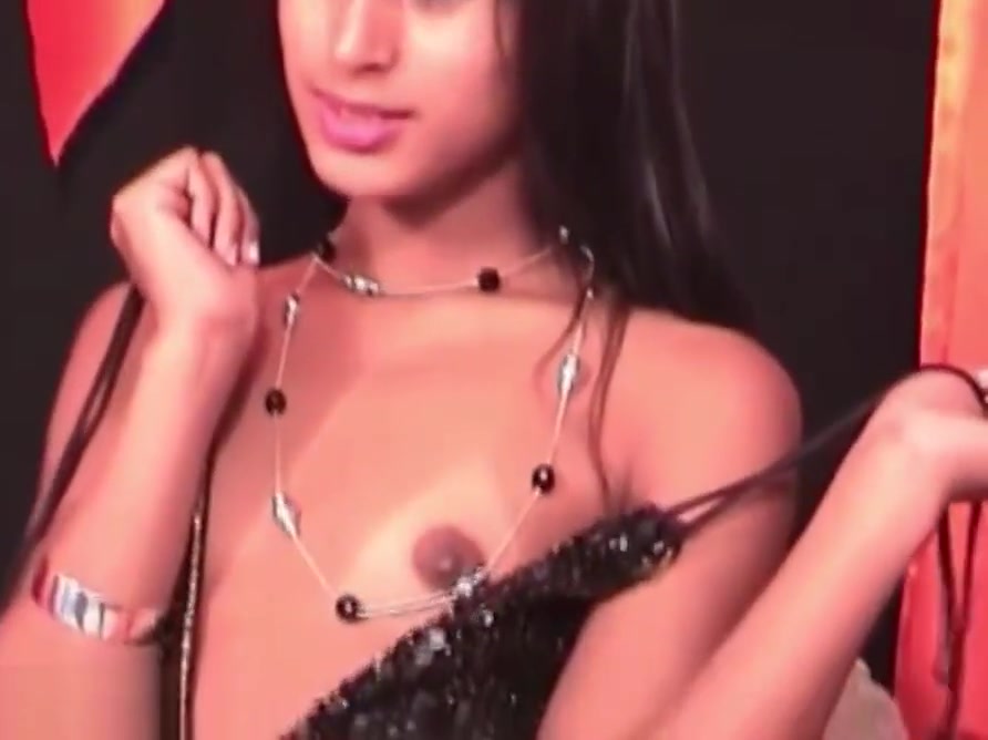 teen 18+ shedoll in swimsuit shows decently sized shemale penis