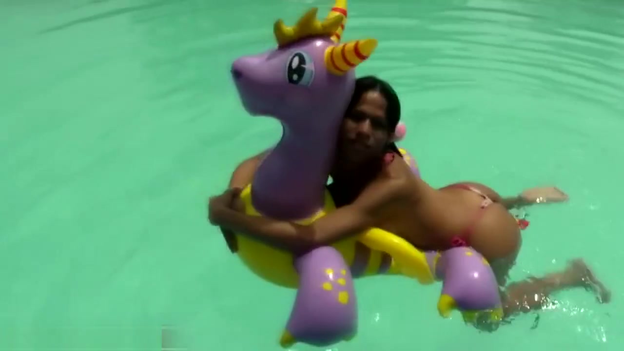 Exotic teen 18+ shemale with decent tits plays around and jerks