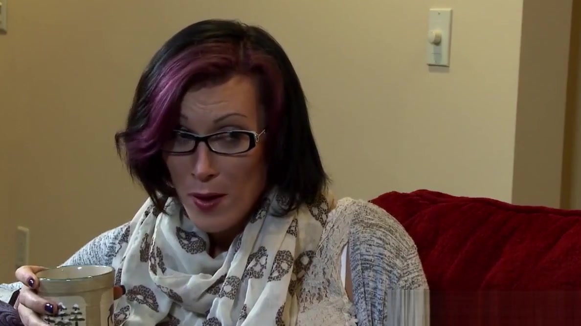 Amateur tranny pounded hard by her boyfriend