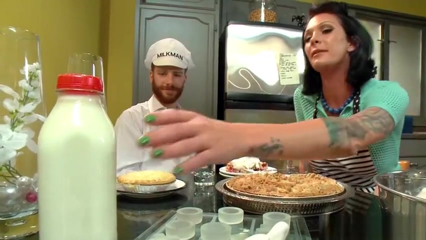 Milkman sucks shemales cock in kitchen