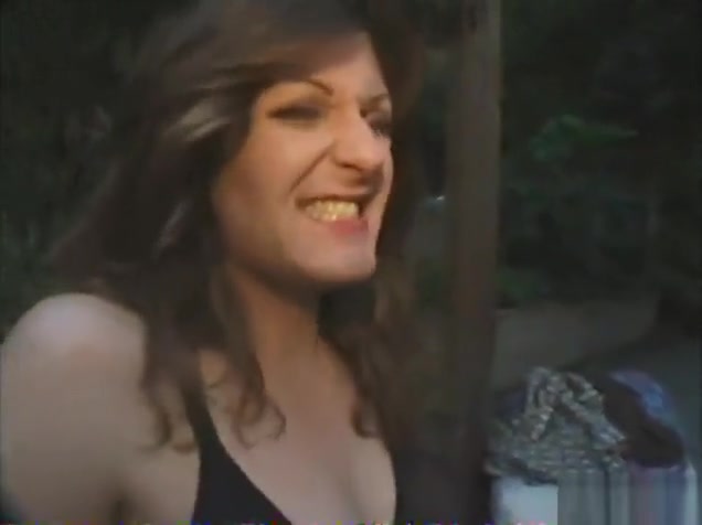 ladyman banging outdoors