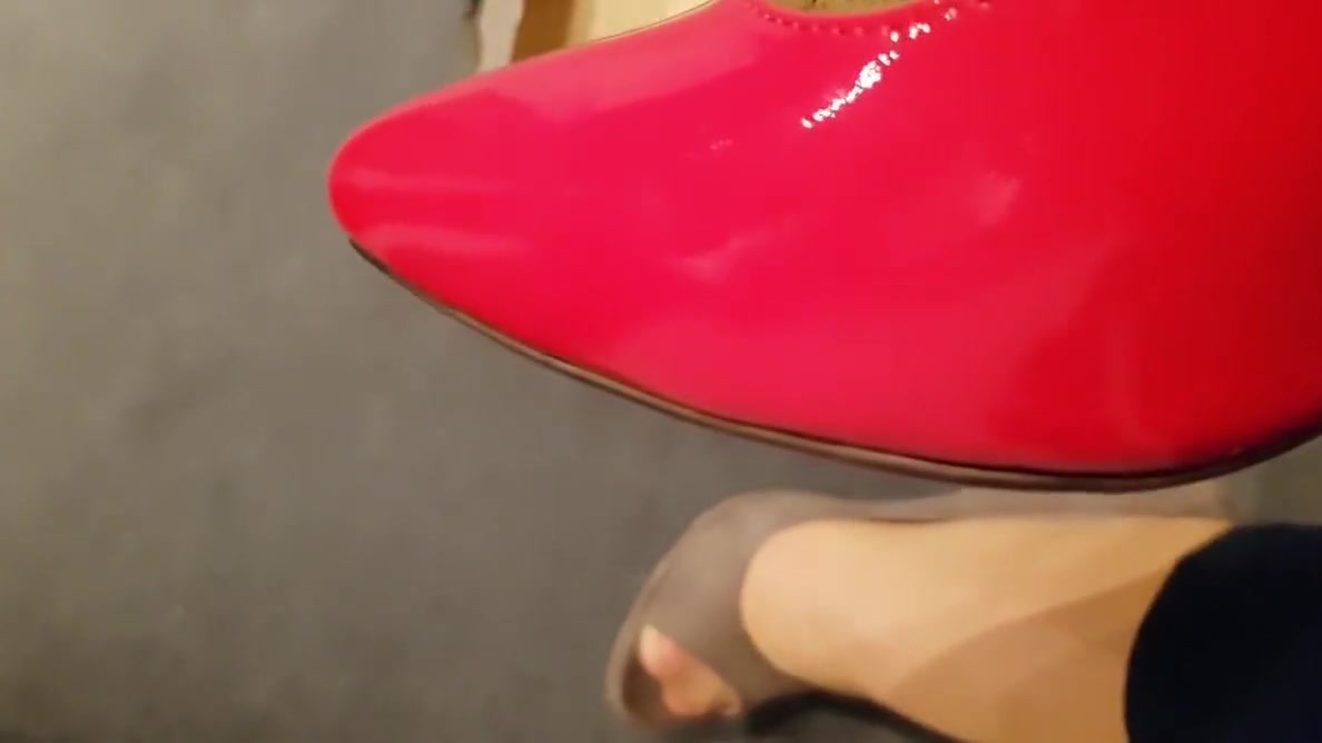 Unpacking the heels of cumonheels81's wife