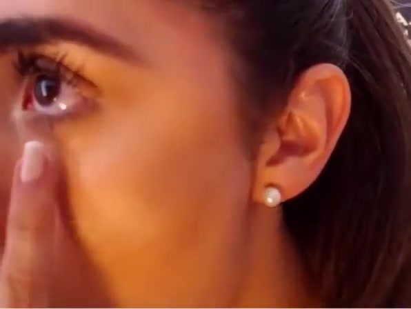 Valen Jonex beautiful tranny (cum)