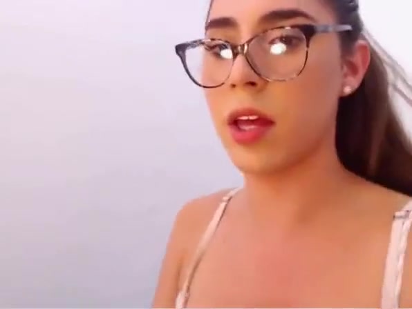 Valen Jonex beautiful tranny (cum)