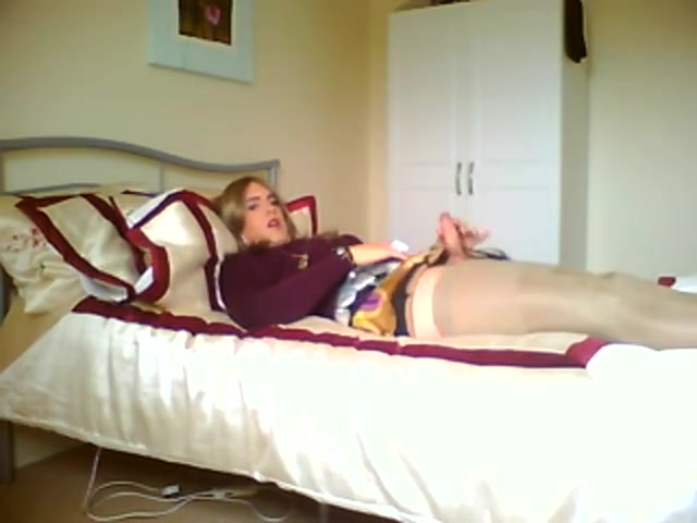 Ashleyjones26 smoking and having fun
