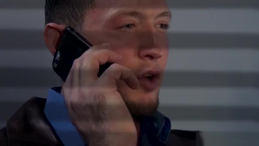 Shemale anal fucks black guy in bikers shop