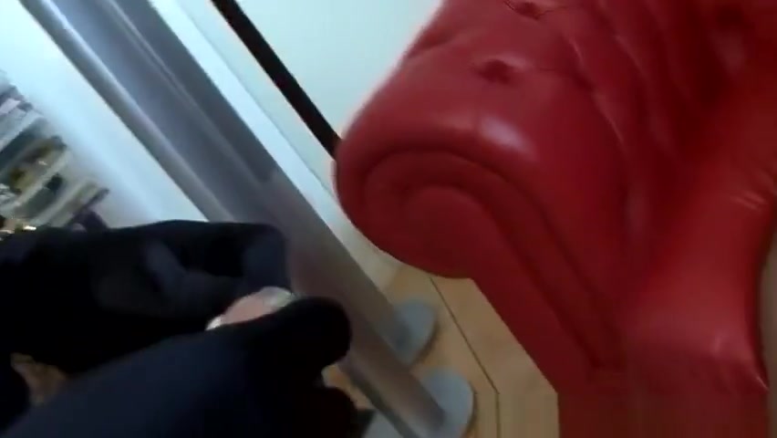 Italian shemale pokeing hellos juicy pooper