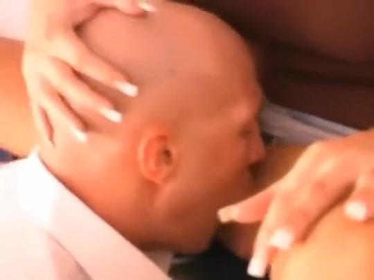 big Tit lady-man Allana
