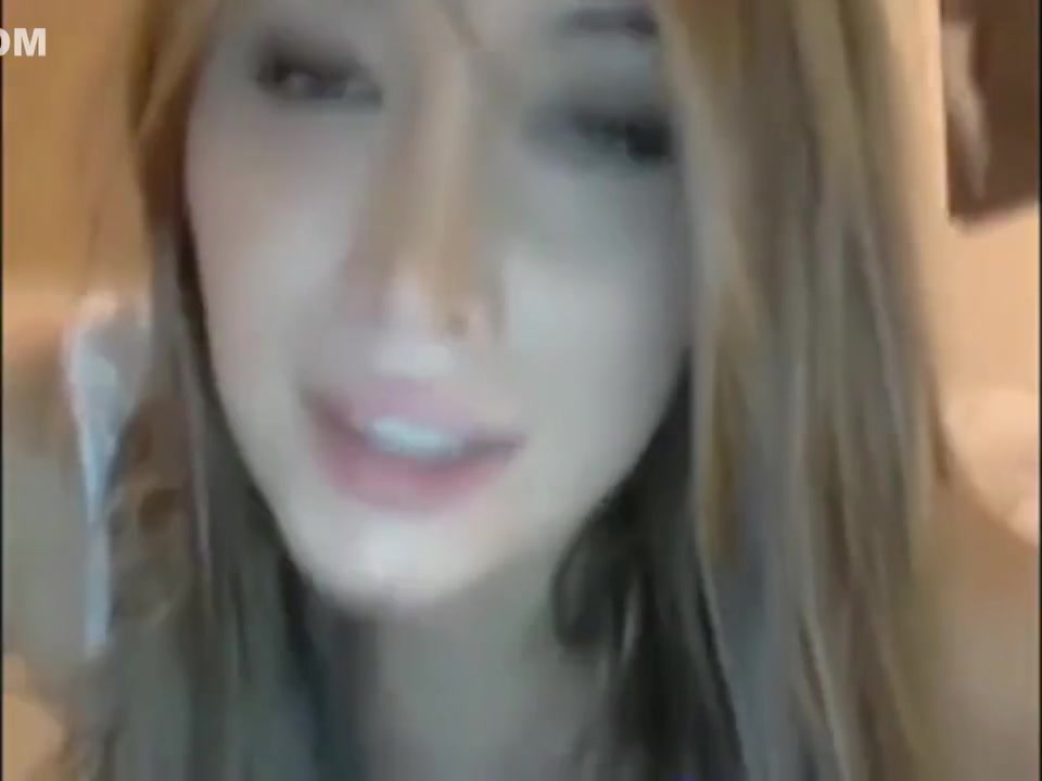 blonde TS take up with the tongue Her cumshot