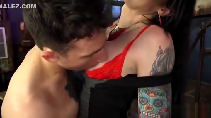 Ellle Va Te Baiser