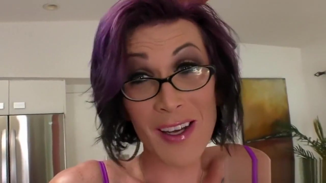 Super star shemales Nina and River exchanging blowjobs
