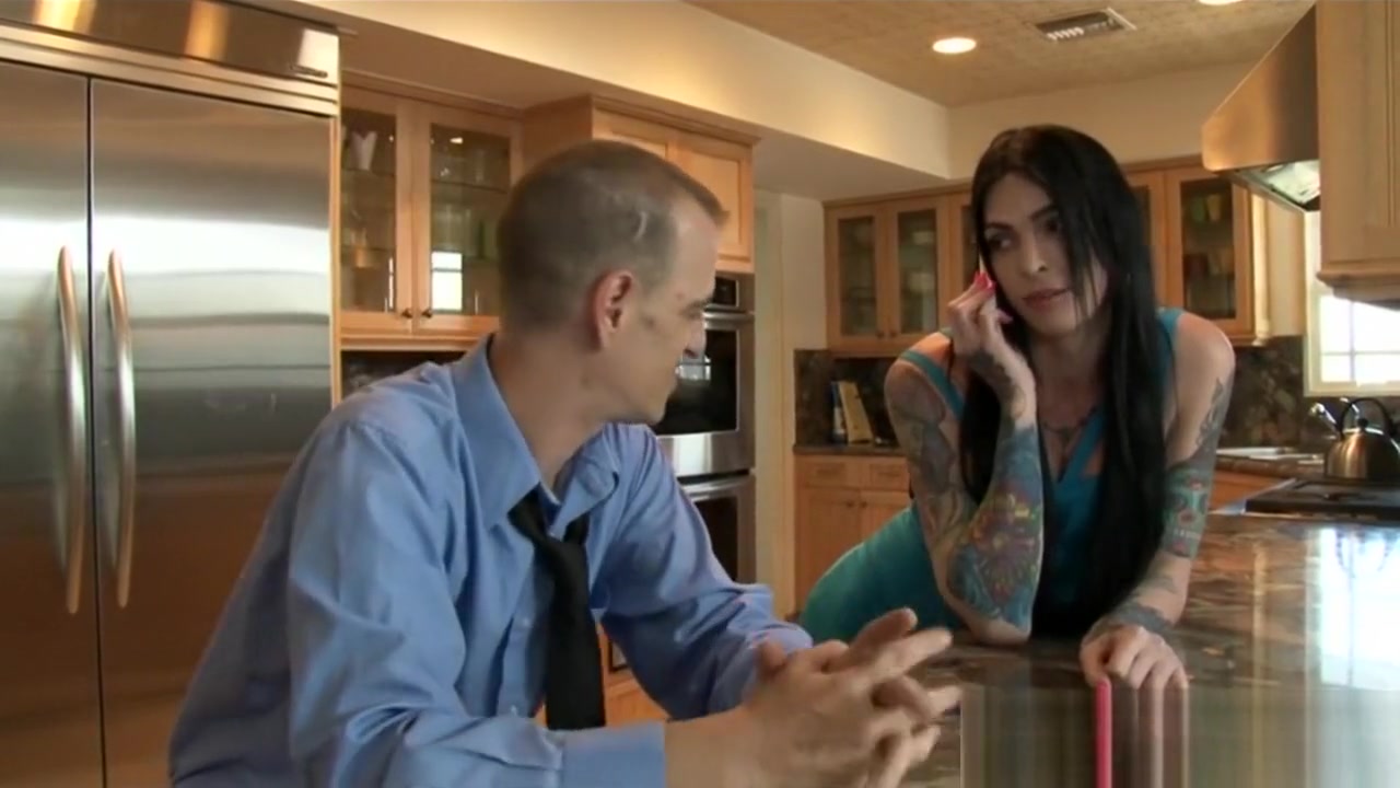 Gorgeous tranny Chelsea Marie analyzed