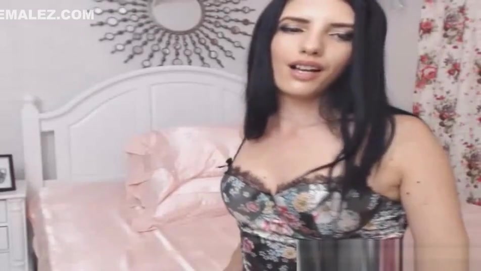 fine tgirl Jerking In Front Of cam