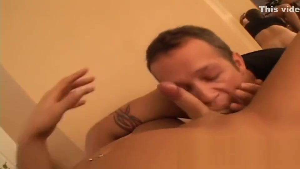 shes A truly cute Multi-tasking tranny