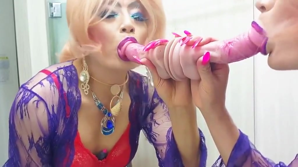 Sissy Niclo fine Makeup Playing Blowjobs2