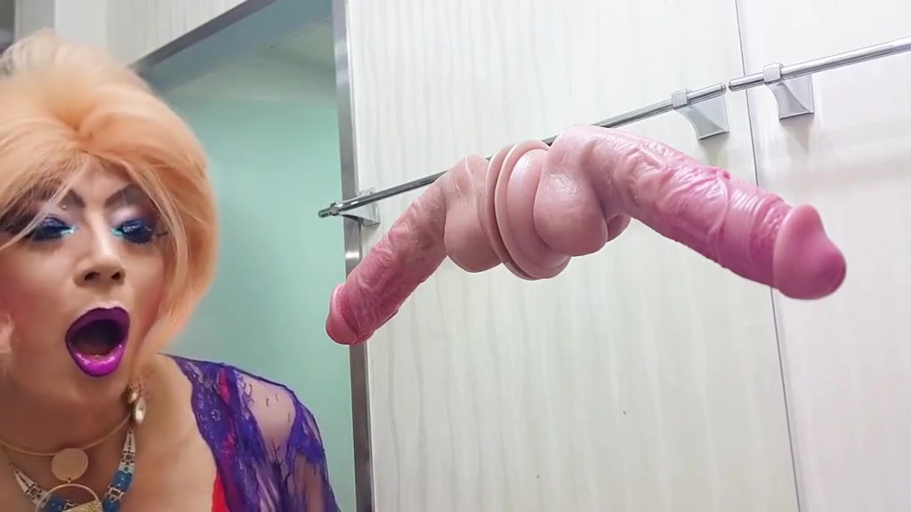 Sissy Niclo fine Makeup Playing Blowjobs2