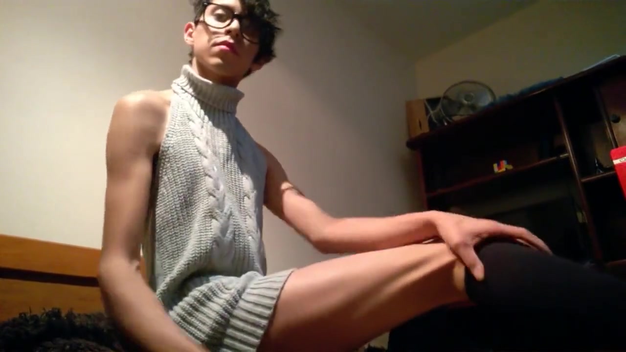 Femboy Se Masturba Por El Ano En Un Virgin Kill