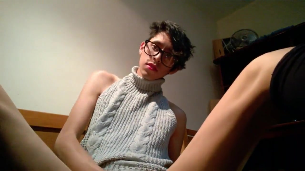 Femboy Se Masturba Por El Ano En Un Virgin Kill