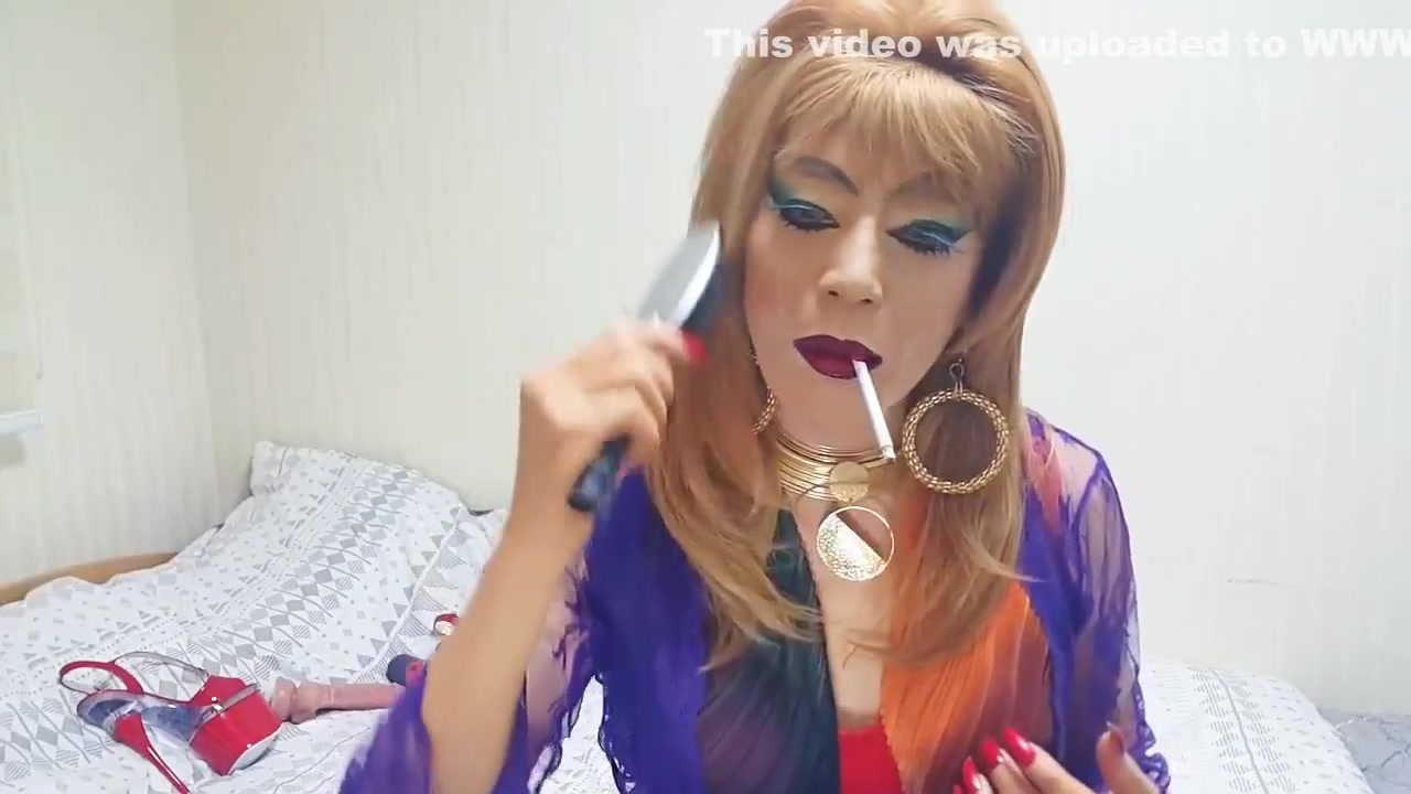 Sissy gal Niclo sleazy Makeup After Masturbation Total2