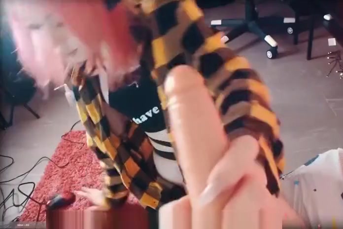 Trap Dildo Fottjob POV