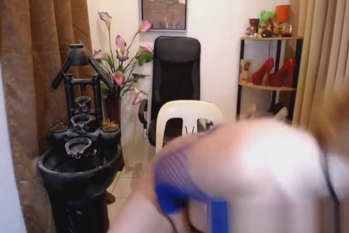 juicy ladyboy Jerking On Her large penis