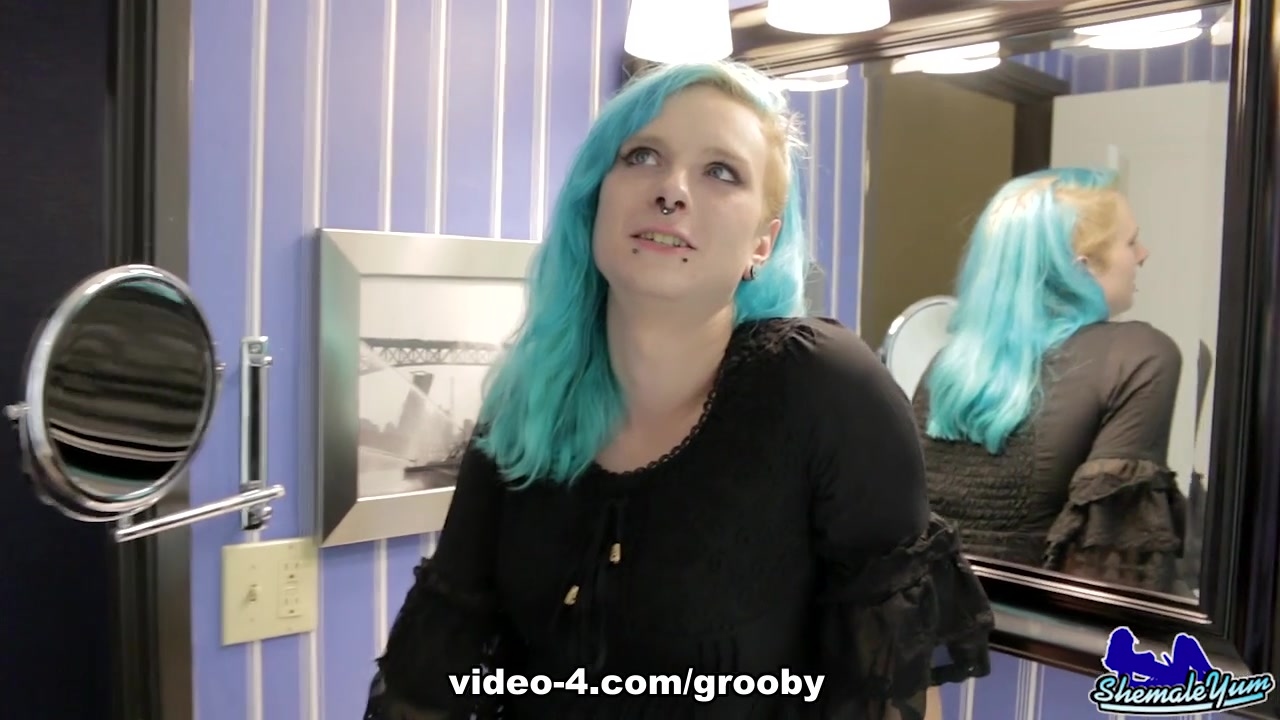 Kinky Amber Chaos - GroobyGirls