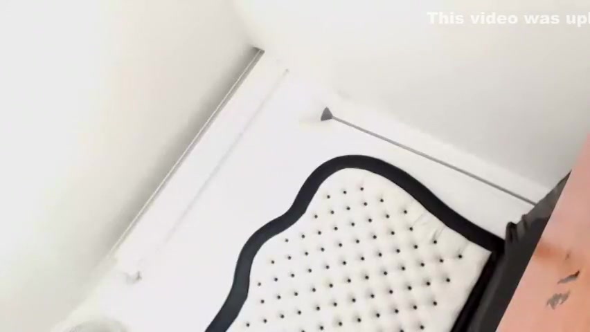 Gorgeous tranny with big dick plays on cam