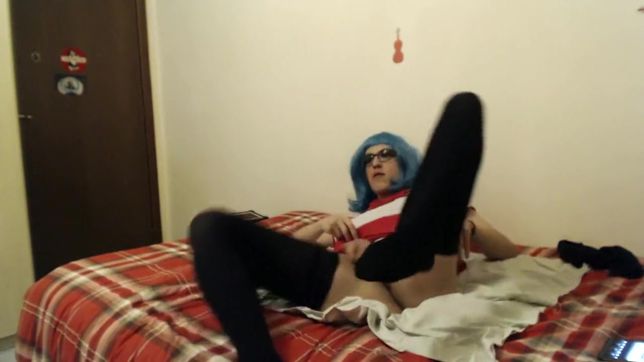 Chloe Churrostrap massive cumshot on feet