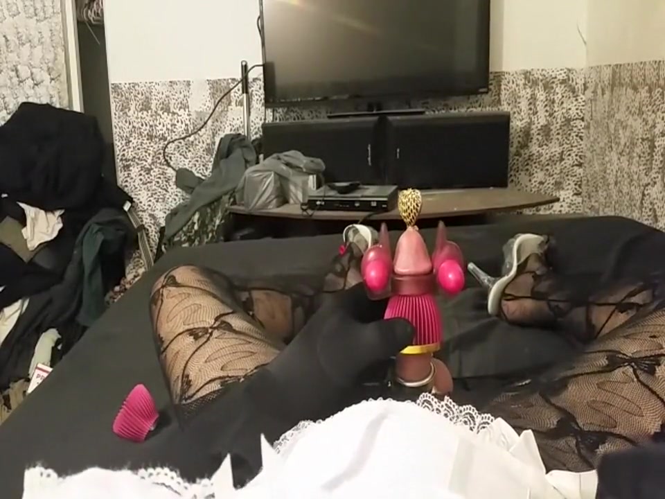 Camens pink and gold cock dress
