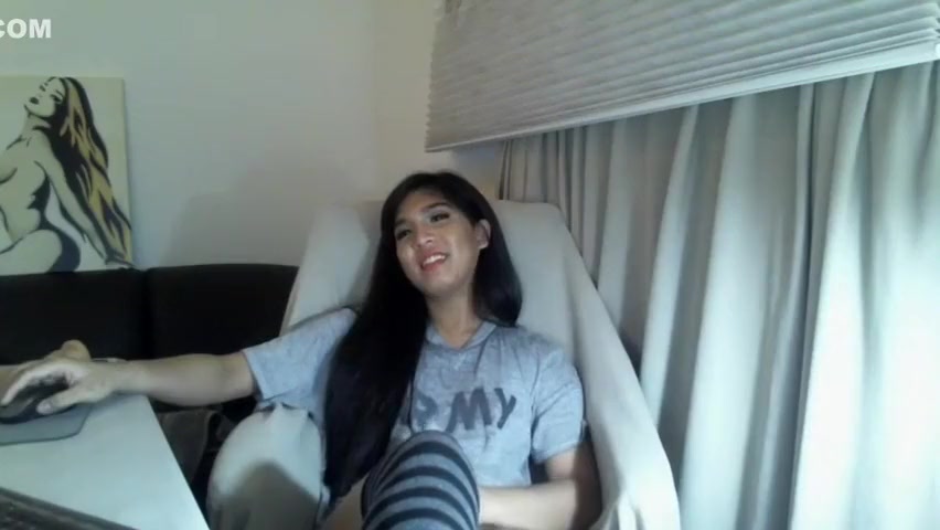 Sexy teen 18+ Cassie explodes with cum