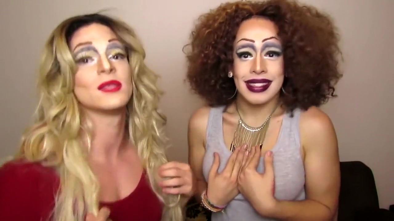 Gloria Groove make a Drag
