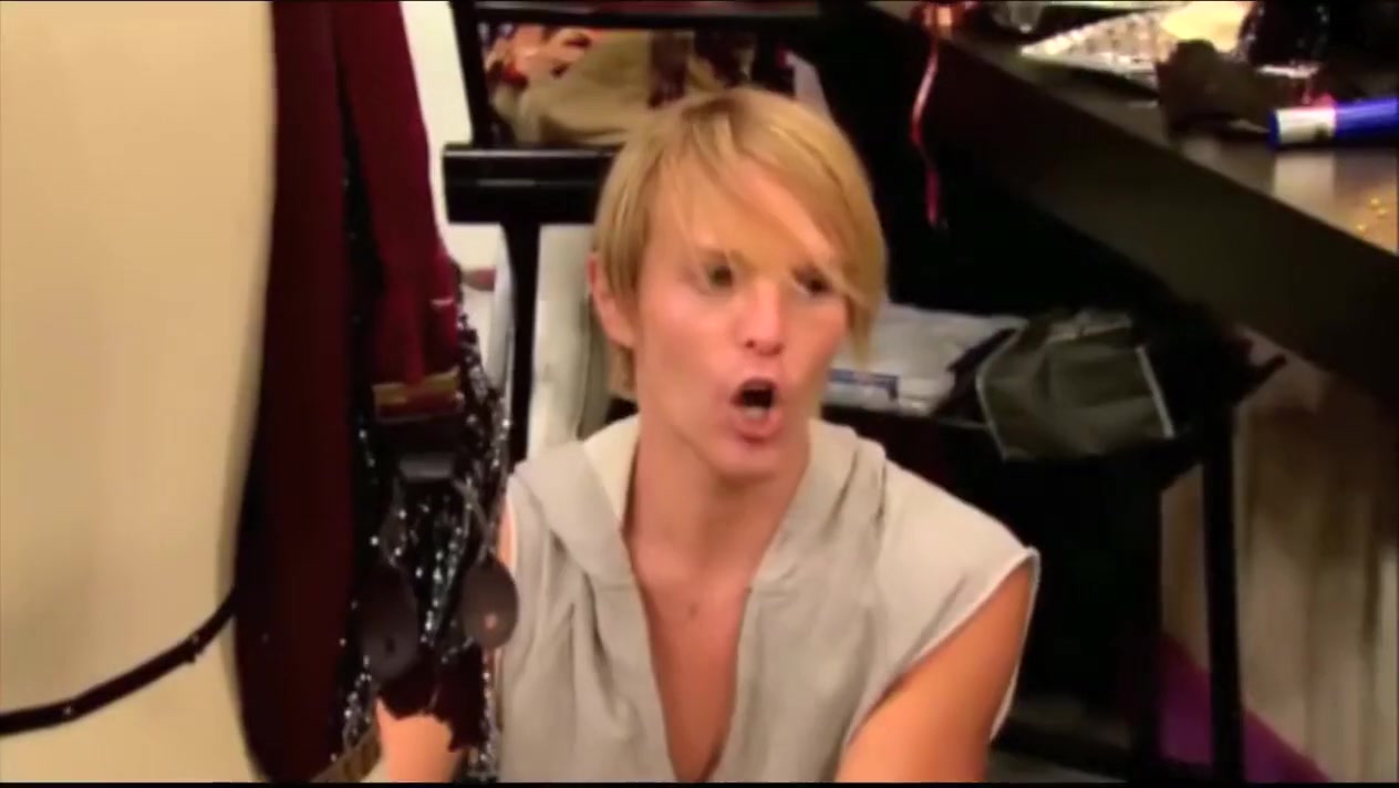 Willam Belli Teaches Tucking and a Compilation