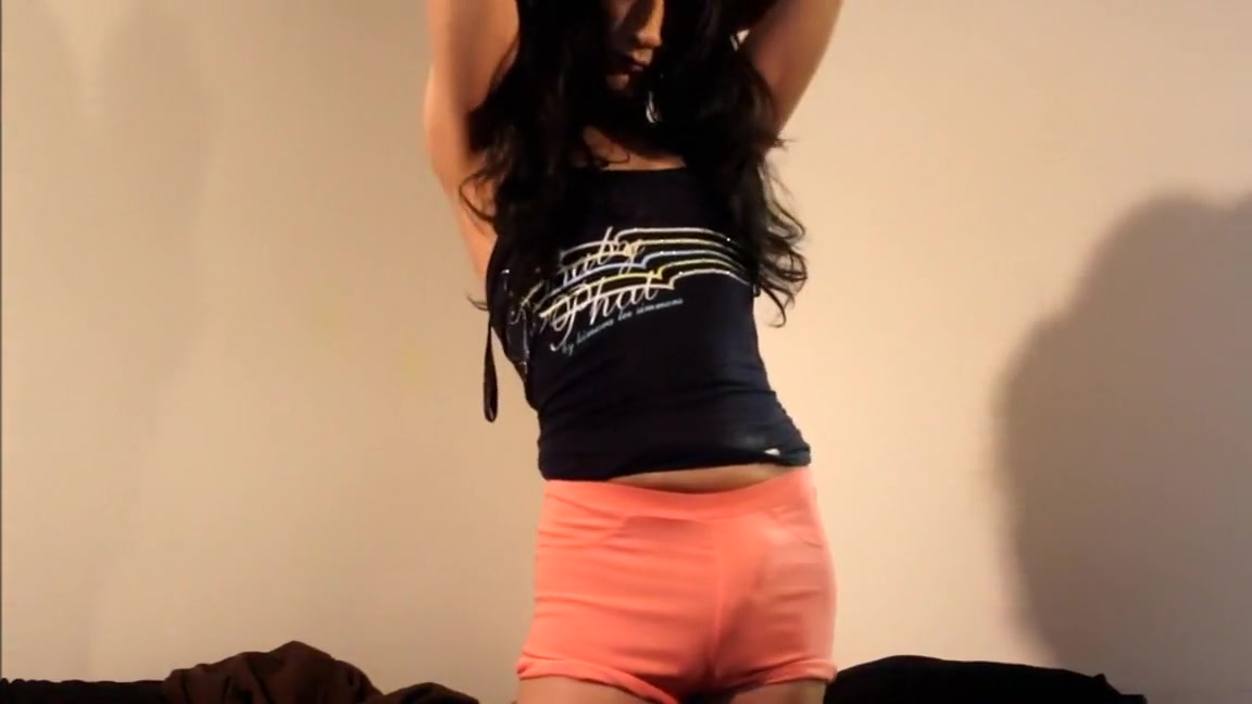 Dhara teases in summer gear