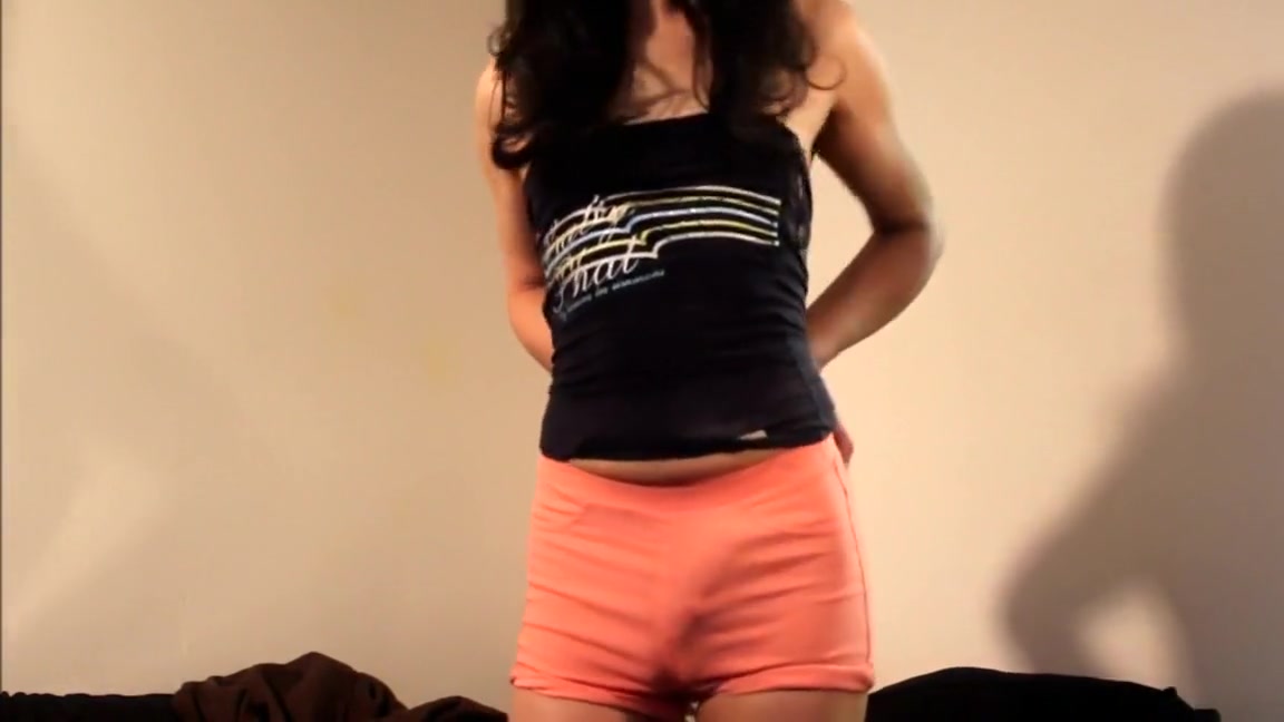 Dhara teases in summer gear