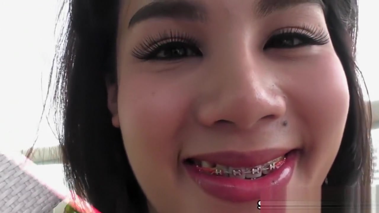Asian ladyboy Emmy gets her tight ass whammed by a foreigner