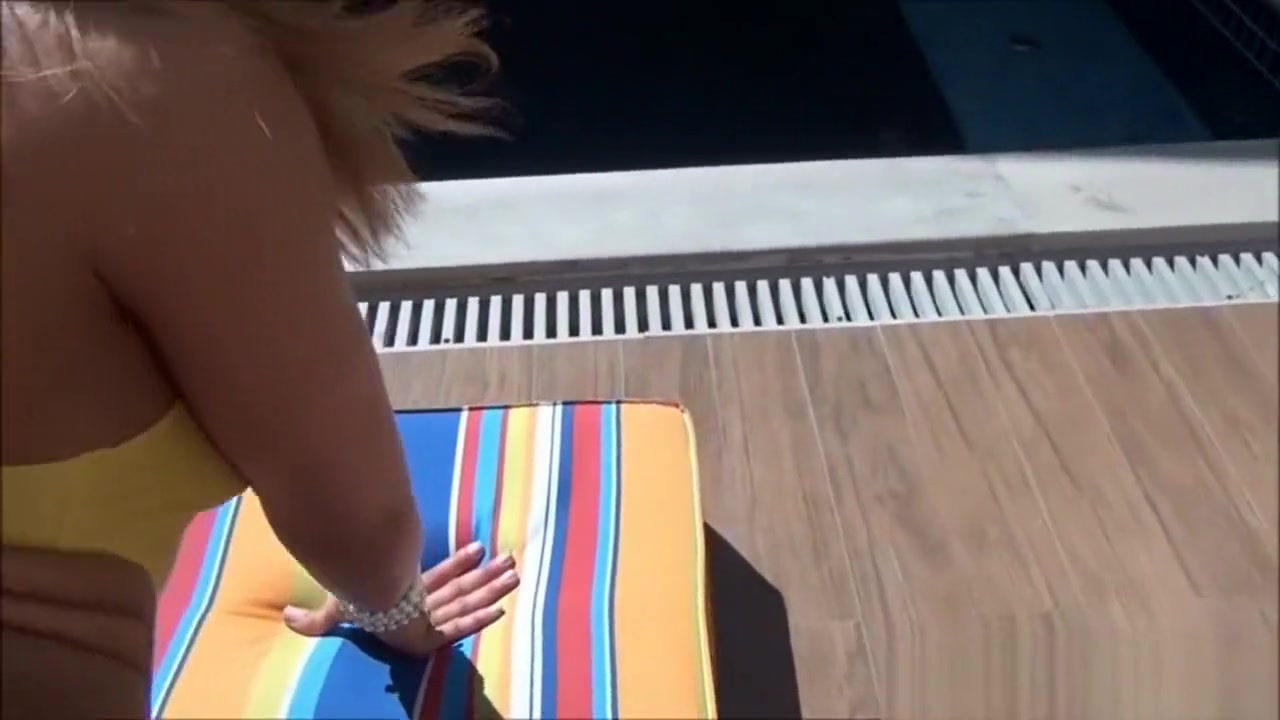Helen Carvalho: Dando Bem Gostoso