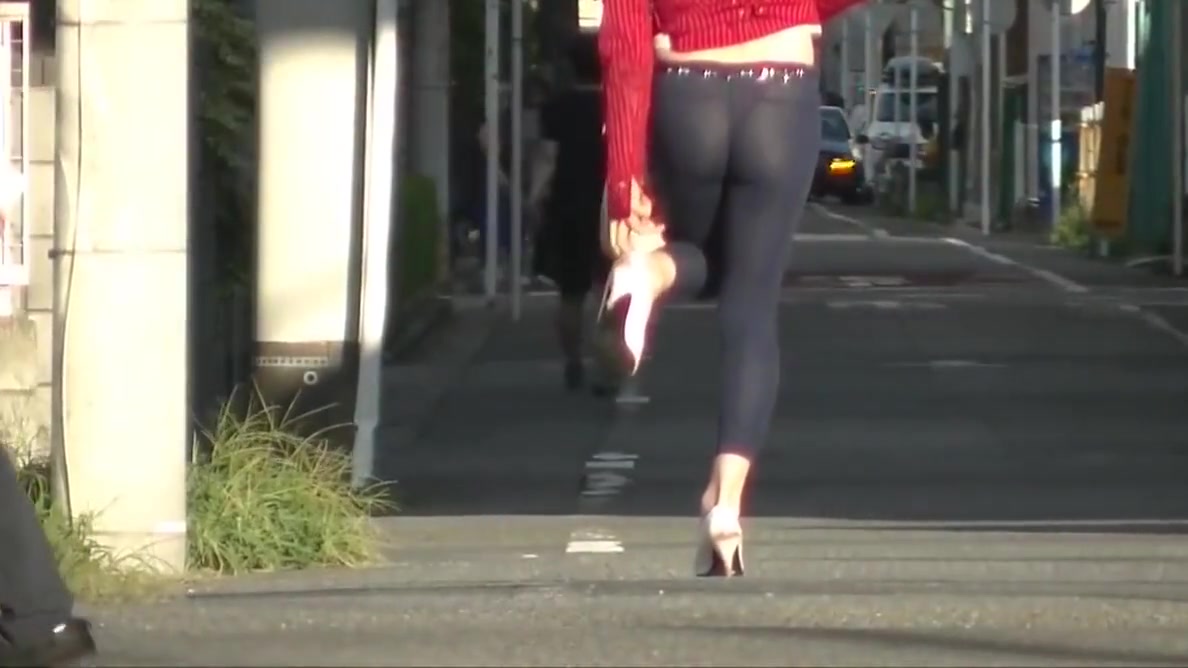 tv tights walk public