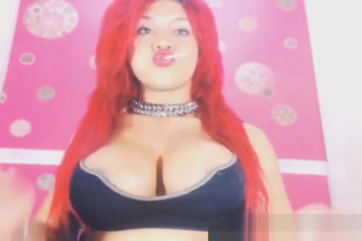 Big Tits Tranny on Webcam