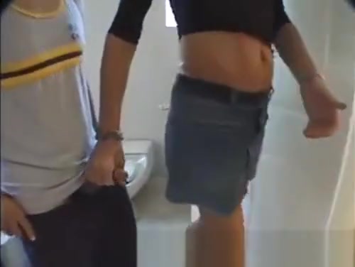 mature CD receives anal pleasure