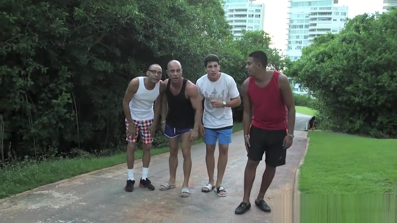 Shemale Taiira Navarrete Gangbang