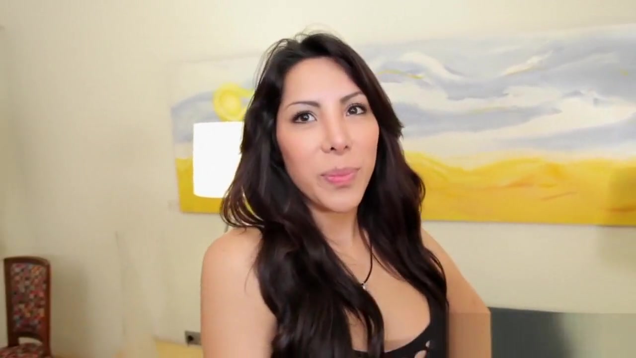Glamorous transsexual buttfucked