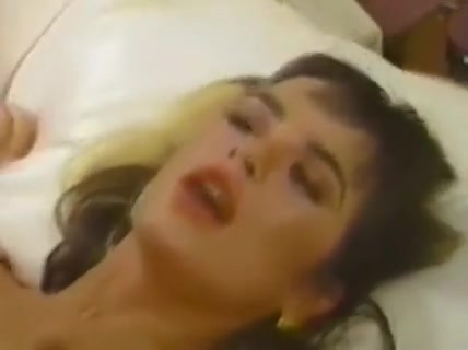 LEOPORNO Vintage Trannylicious Brunette Fucker XXX Porno