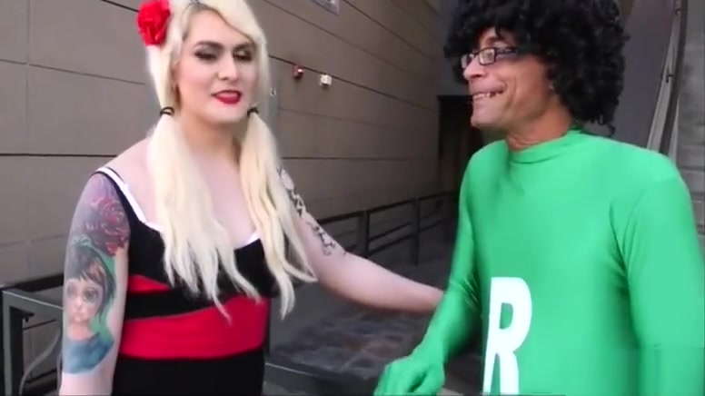 Hot shemale hardcore and cumshot