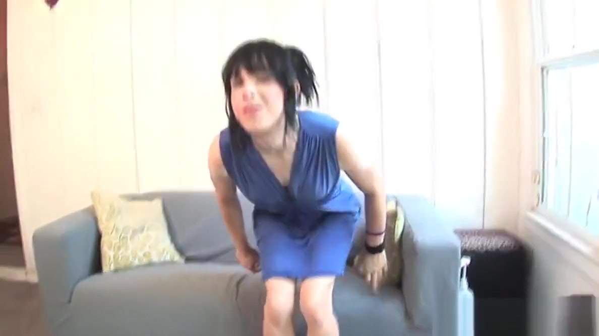 Sweet solo trans wanks cock on casting couch