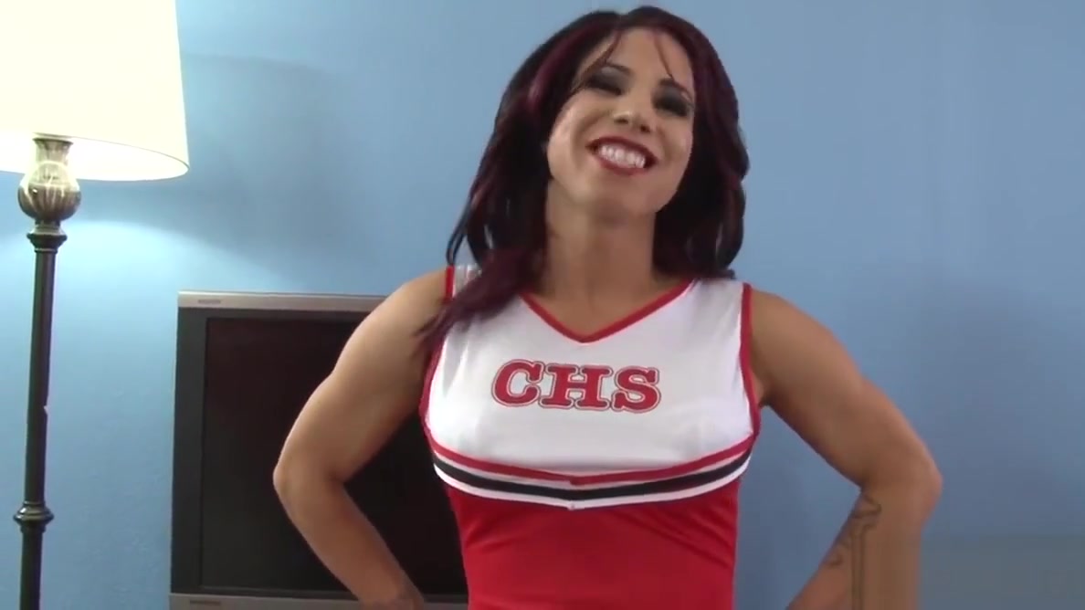 I'm gonna be your cheerleader! - Laela Knight