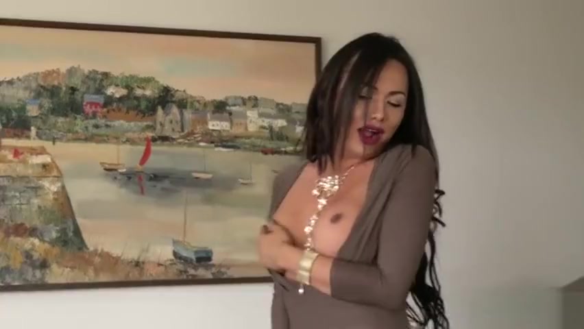 Hot shemale rimjob with cumshot